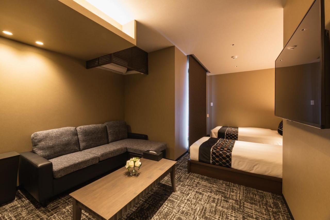 Aparthotel Grand Base Kagoshima Chuo Zewnętrze zdjęcie