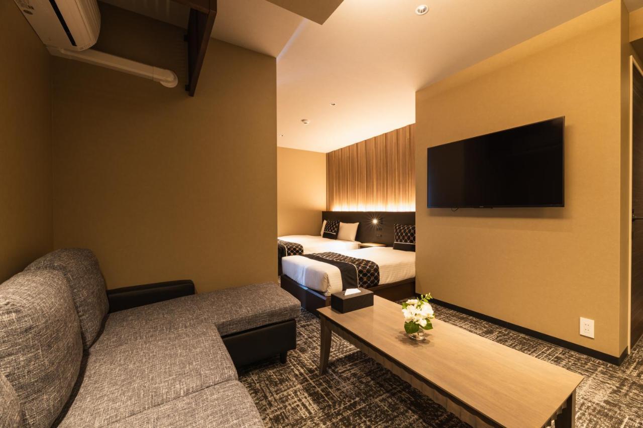 Aparthotel Grand Base Kagoshima Chuo Zewnętrze zdjęcie